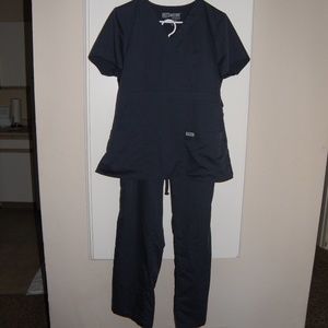 Grey's Anatomy Blue/grey scrubs